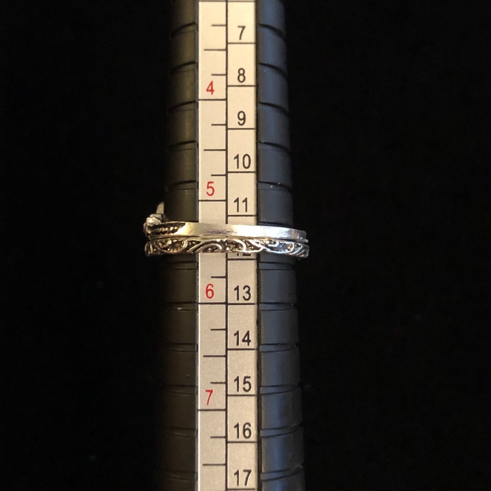 Elegant Silver Stacking Rings - Picture 8 of 9